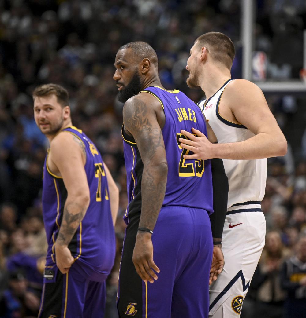 而魔术必须 而魔术必须